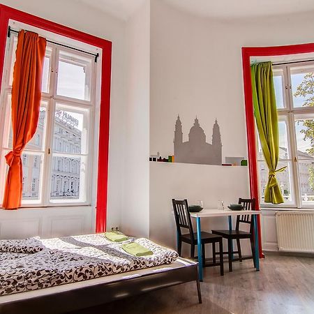 Pal'S Mini Hostel Budapest Ngoại thất bức ảnh