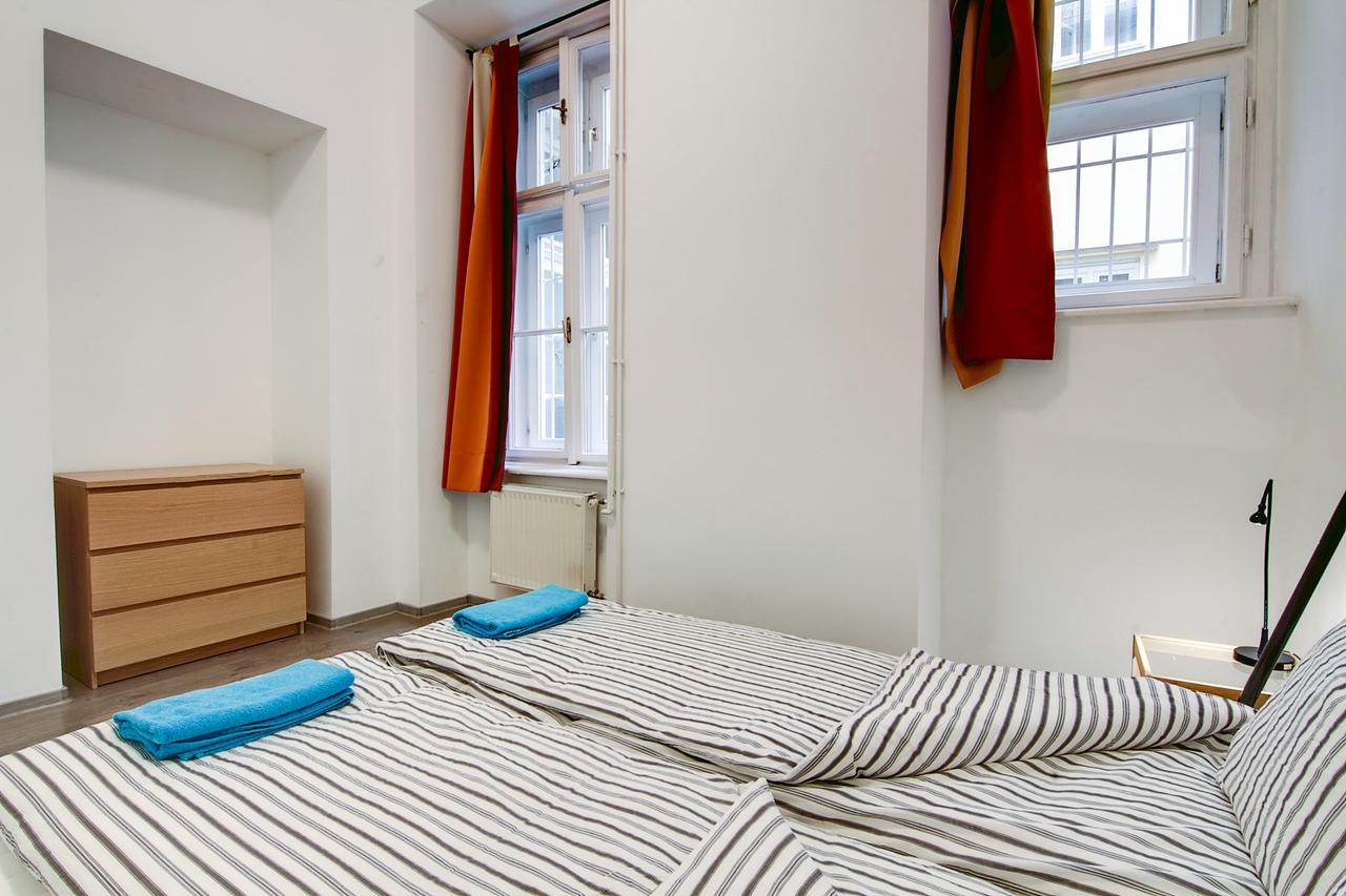 Pal'S Mini Hostel Budapest Ngoại thất bức ảnh