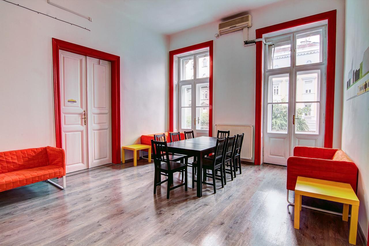 Pal'S Mini Hostel Budapest Ngoại thất bức ảnh