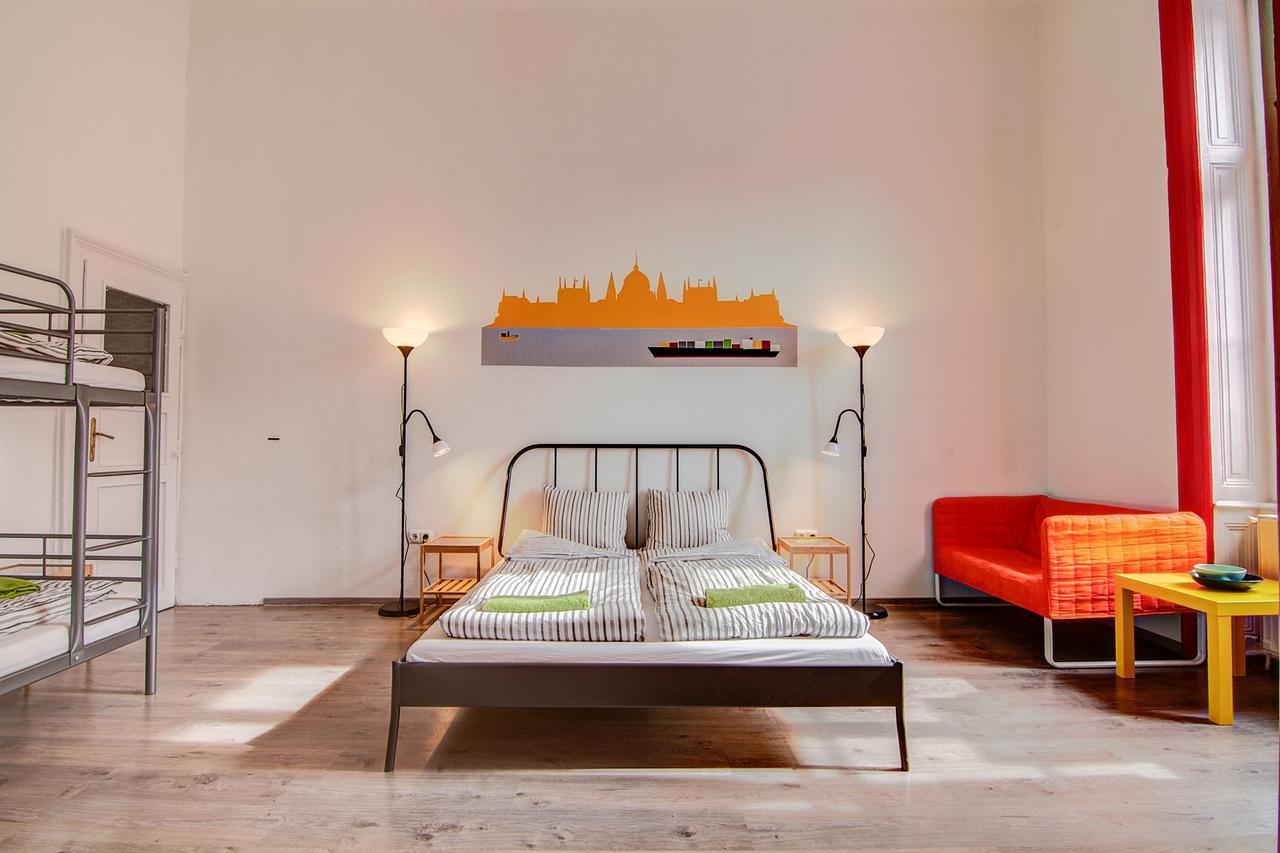 Pal'S Mini Hostel Budapest Ngoại thất bức ảnh